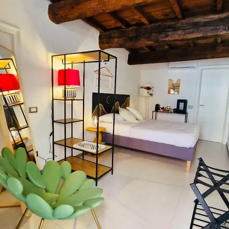 Leoncorno Apartament