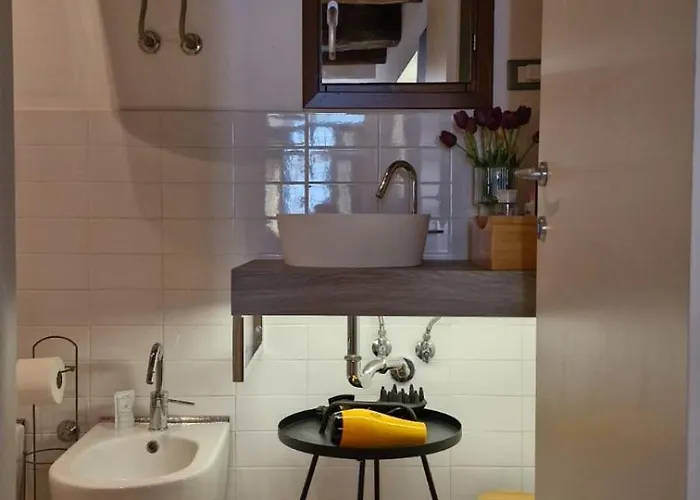 Leoncorno Apartament